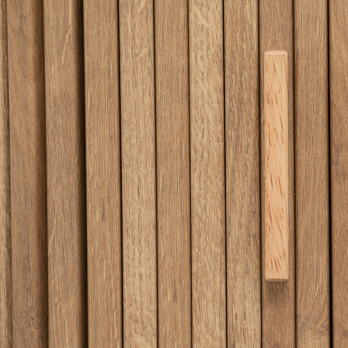 Komoda colva 2d l. 140 x p. 40 x h. 80,5