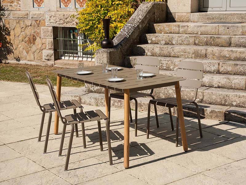Alicante Stol 150 Moka