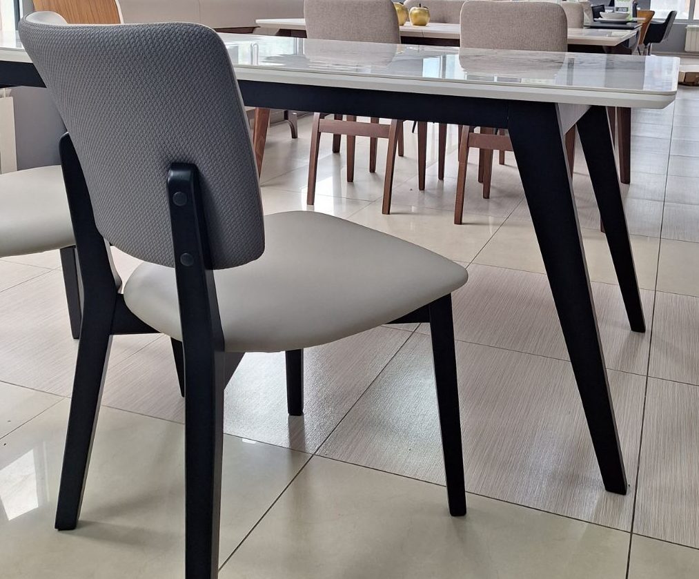Blagovaonska stolica B2690